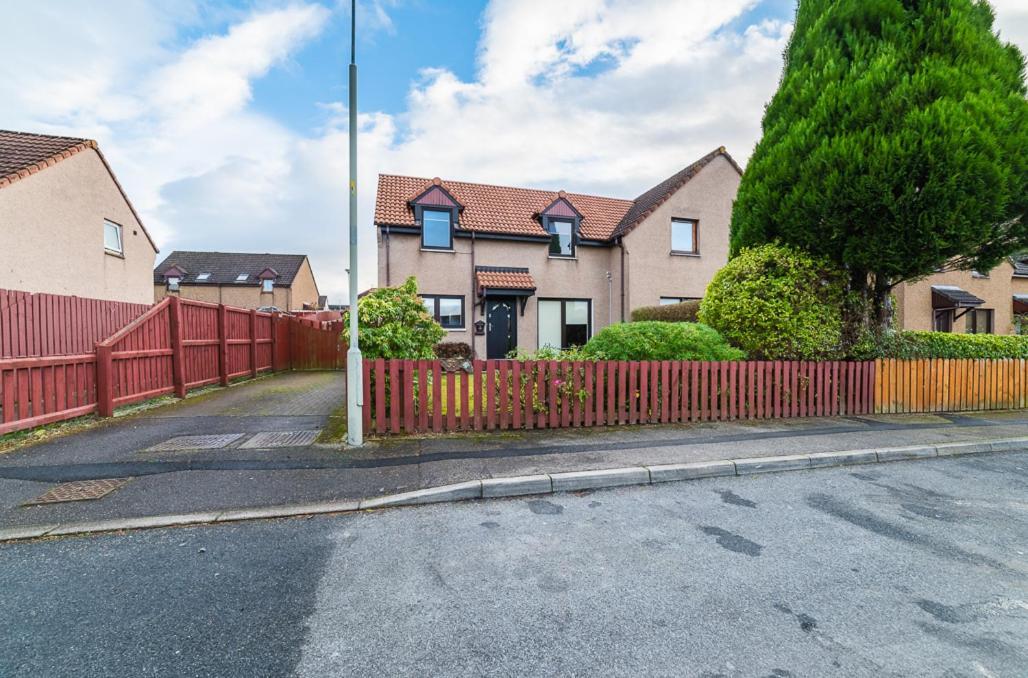 Willa , Cosy House In Inverness Exterior photo